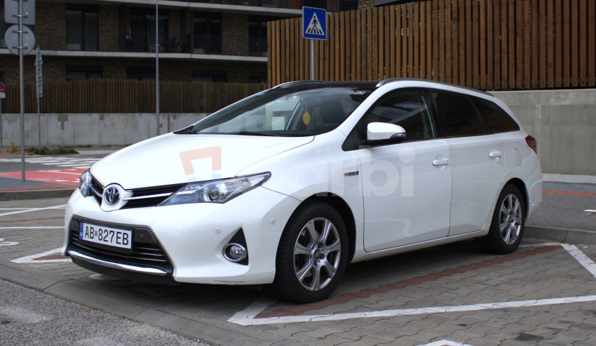 Toyota Auris TOURING SPORTS, 1.8 benzin+hev, 73kw, Automat