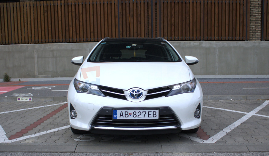 Toyota Auris TOURING SPORTS, 1.8 benzin+hev, 73kw, Automat