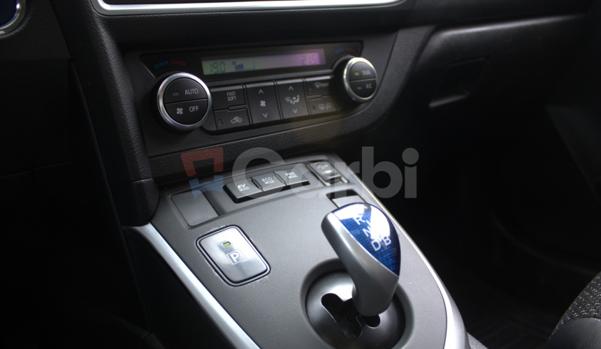 Toyota Auris TOURING SPORTS, 1.8 benzin+hev, 73kw, Automat