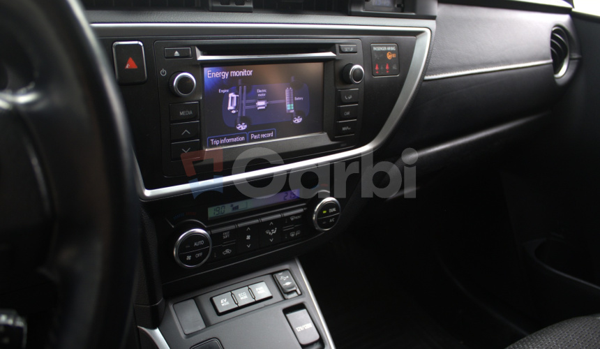 Toyota Auris TOURING SPORTS, 1.8 benzin+hev, 73kw, Automat