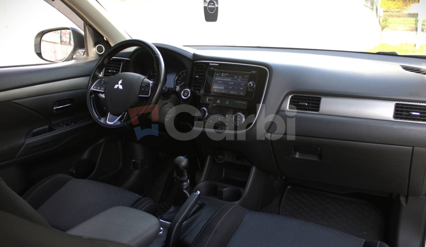 Mitsubishi Outlander 2.2 DI-D Intense+