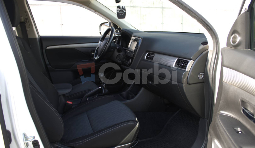 Mitsubishi Outlander 2.2 DI-D Intense+
