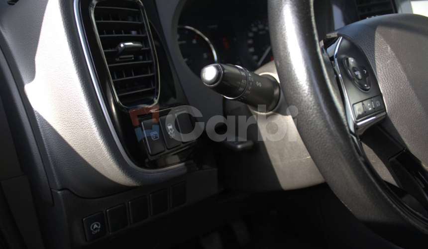 Mitsubishi Outlander 2.2 DI-D Intense+