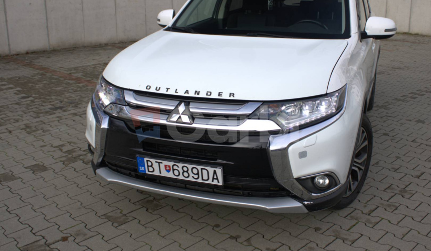 Mitsubishi Outlander 2.2 DI-D Intense+