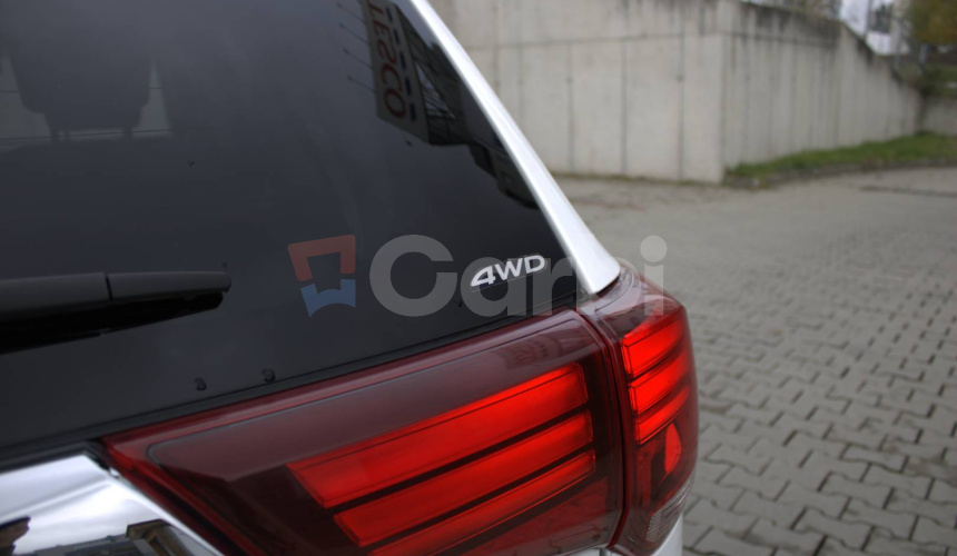 Mitsubishi Outlander 2.2 DI-D Intense+