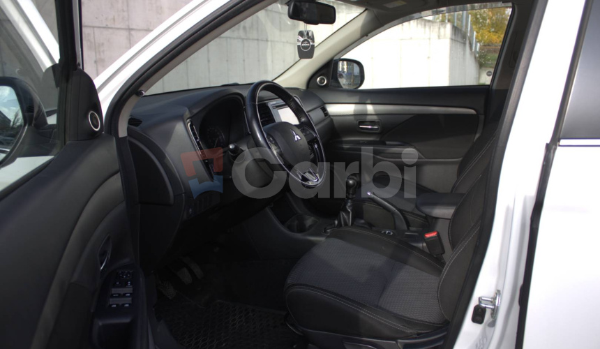 Mitsubishi Outlander 2.2 DI-D Intense+