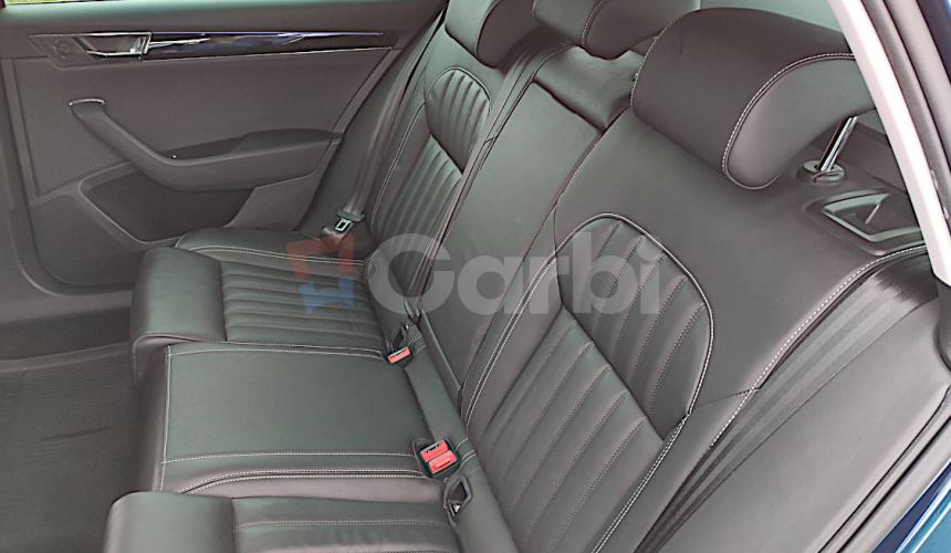 Škoda Superb IV kombi PHEV L&K