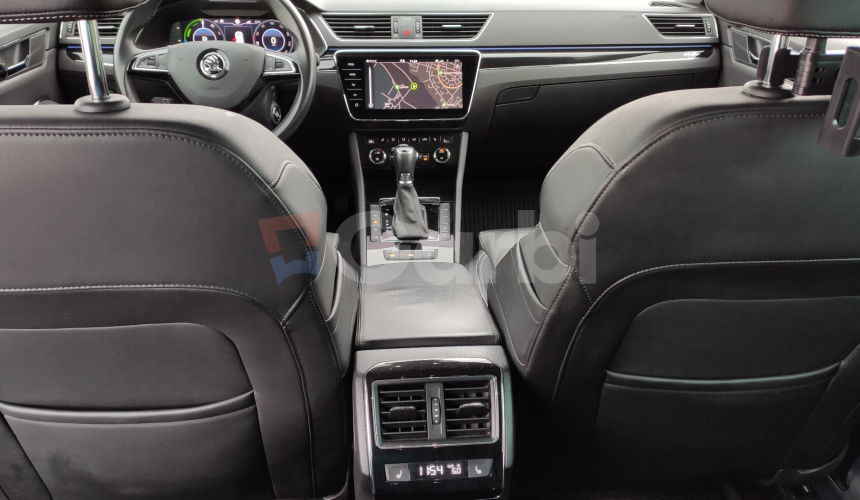 Škoda Superb IV kombi PHEV L&K