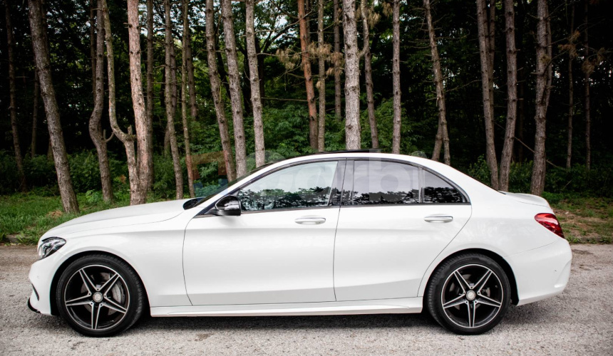 Mercedes-Benz C trieda Sedan 400 4matic 9G