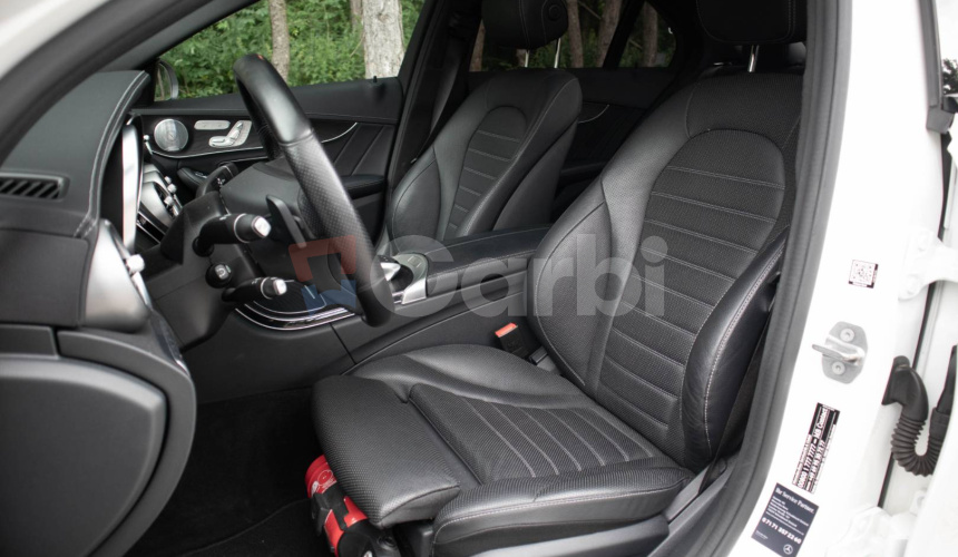 Mercedes-Benz C trieda Sedan 400 4matic 9G