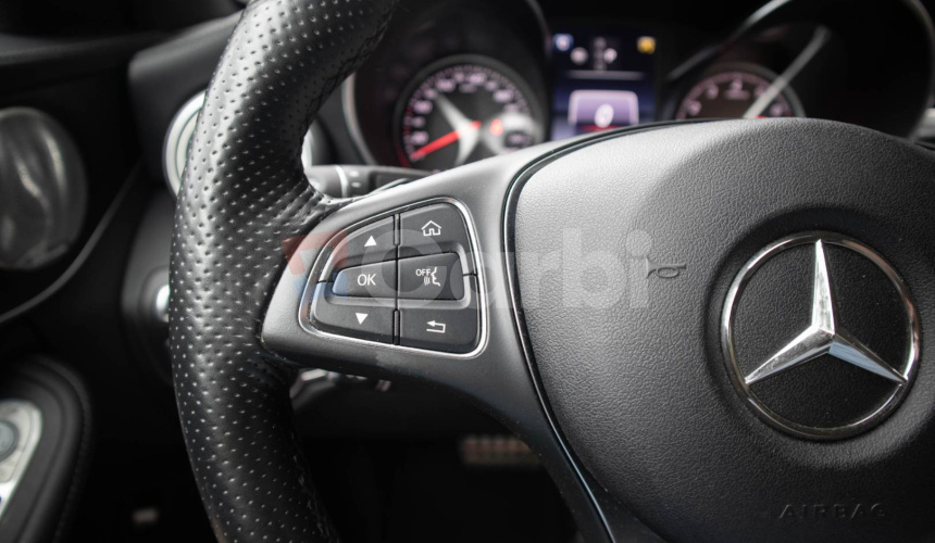 Mercedes-Benz C trieda Sedan 400 4matic 9G