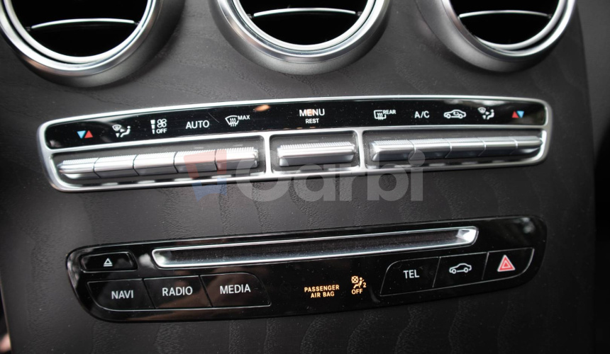 Mercedes-Benz C trieda Sedan 400 4matic 9G