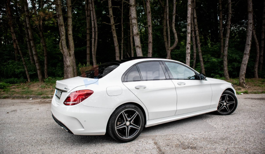 Mercedes-Benz C trieda Sedan 400 4matic 9G