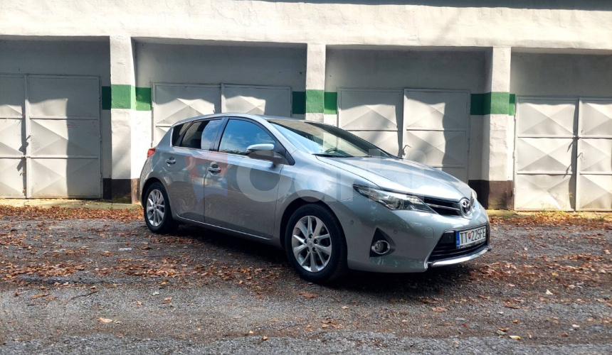 Toyota Auris 1.4 l D-4D DPF Style MM