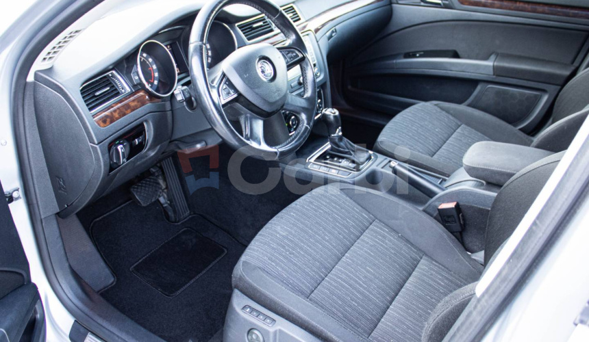 Škoda Superb 2.0 TDI CR 4x4 170k Business DSG