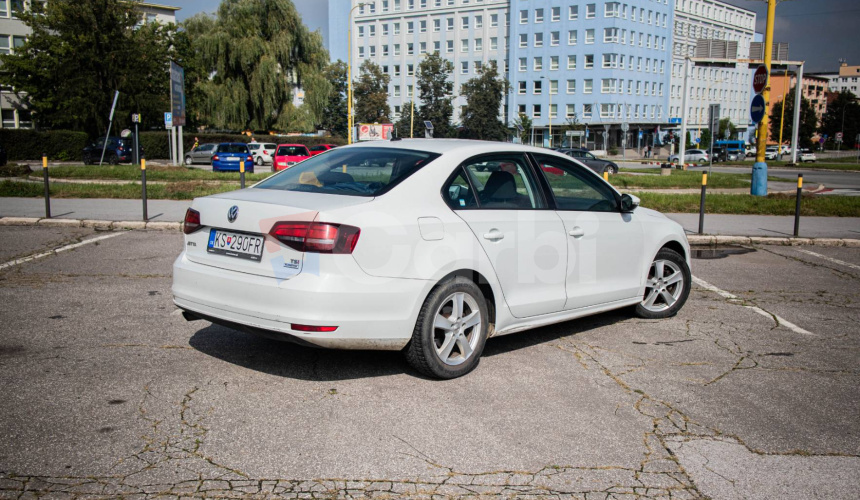 Volkswagen Jetta 1.2 TSI Trendline