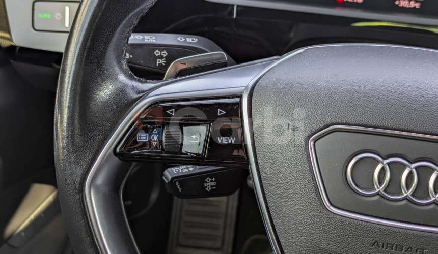 Audi E-tron 55 quattro S line