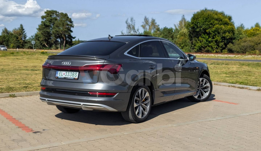 Audi E-tron 55 quattro S line