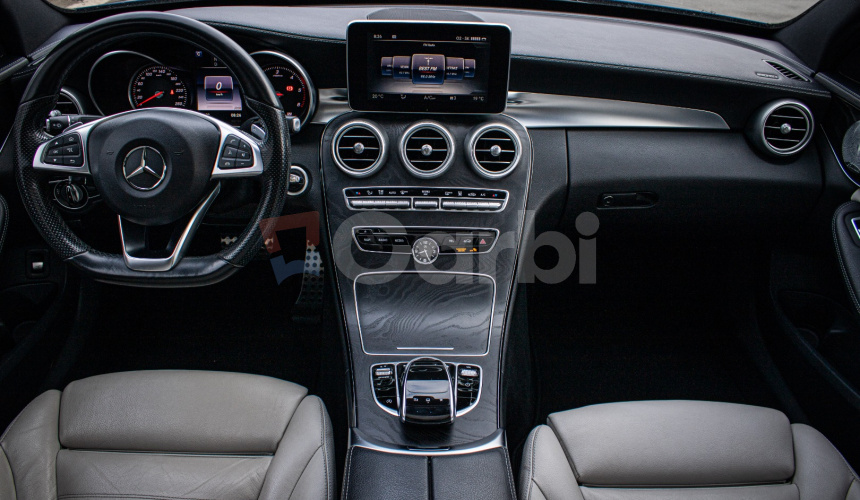 C 250d 4Matic, AMG, Pano, HUD, Webasto, Burmester, kamera, ambient