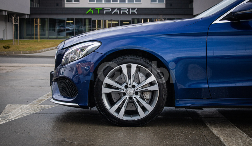 C 250d 4Matic, AMG, Pano, HUD, Webasto, Burmester, kamera, ambient