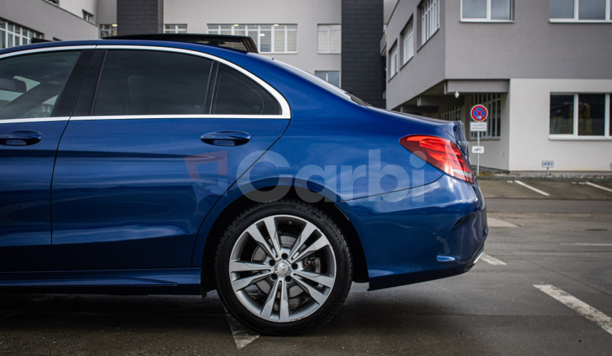 C 250d 4Matic, AMG, Pano, HUD, Webasto, Burmester, kamera, ambient