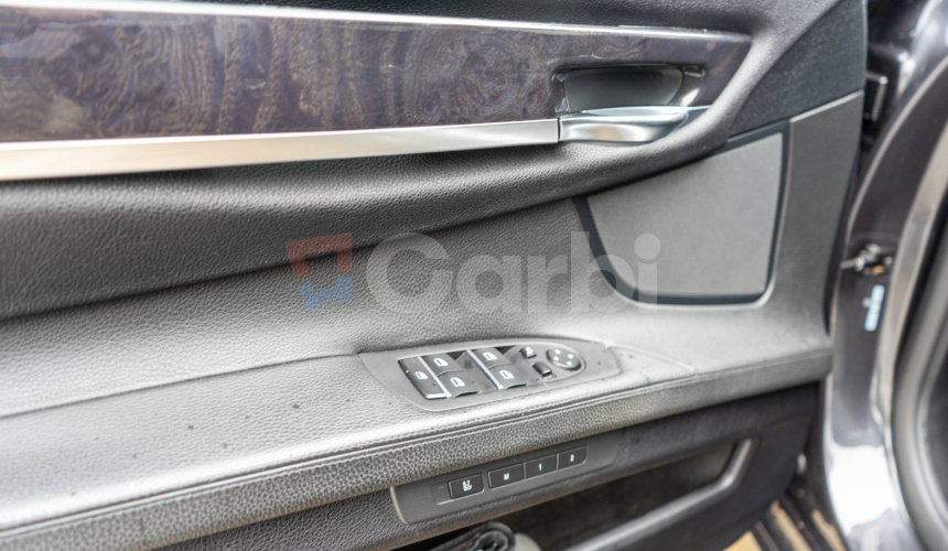 BMW Rad 7 740d