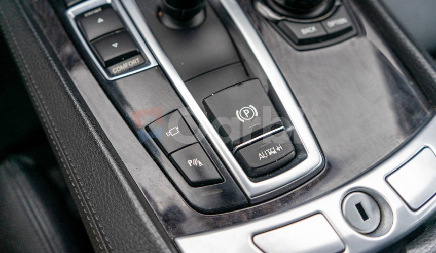 BMW Rad 7 740d
