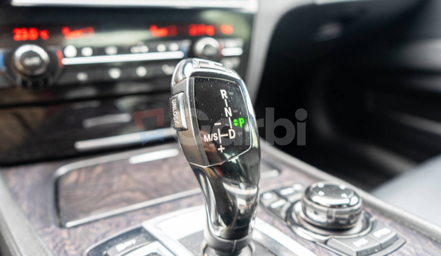BMW Rad 7 740d