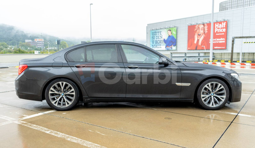 BMW Rad 7 740d