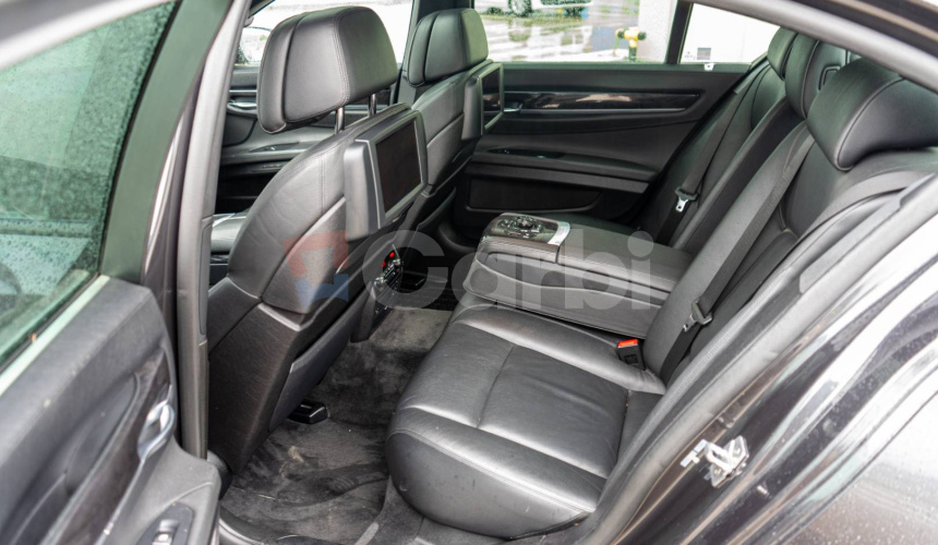 BMW Rad 7 740d