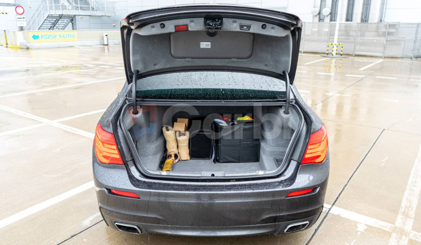 BMW Rad 7 740d