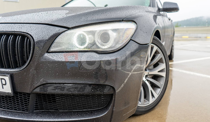 BMW Rad 7 740d