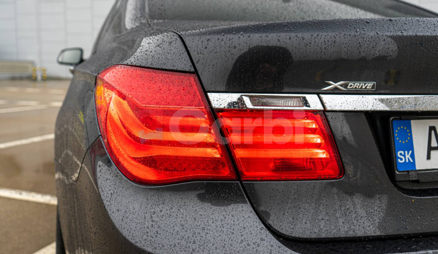 BMW Rad 7 740d