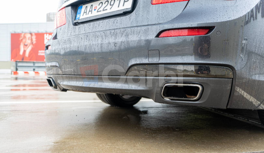 BMW Rad 7 740d