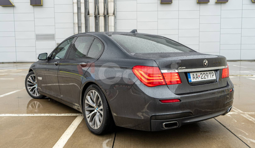 BMW Rad 7 740d