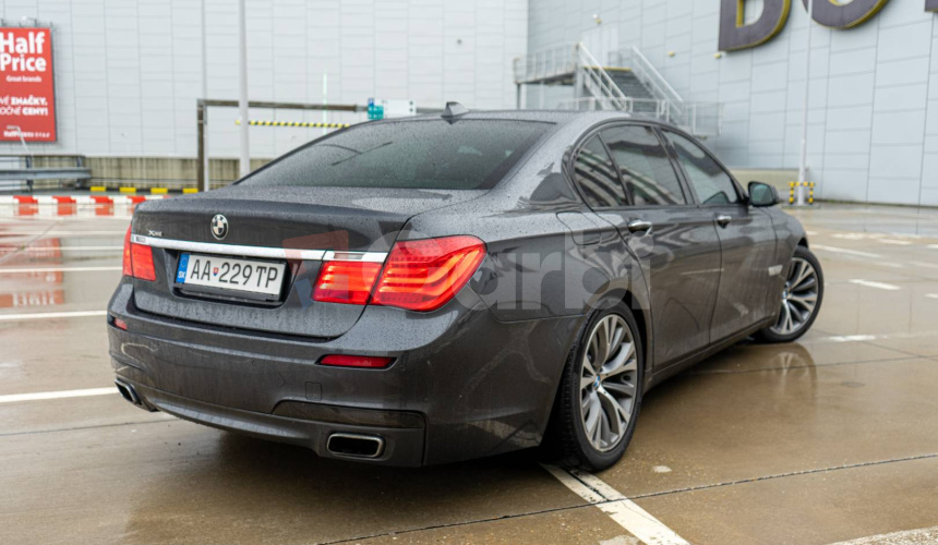 BMW Rad 7 740d