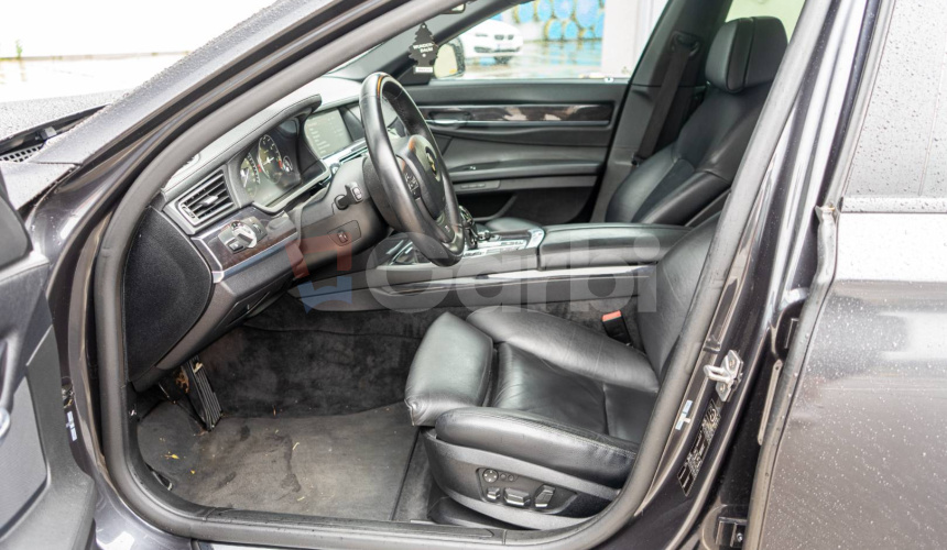 BMW Rad 7 740d