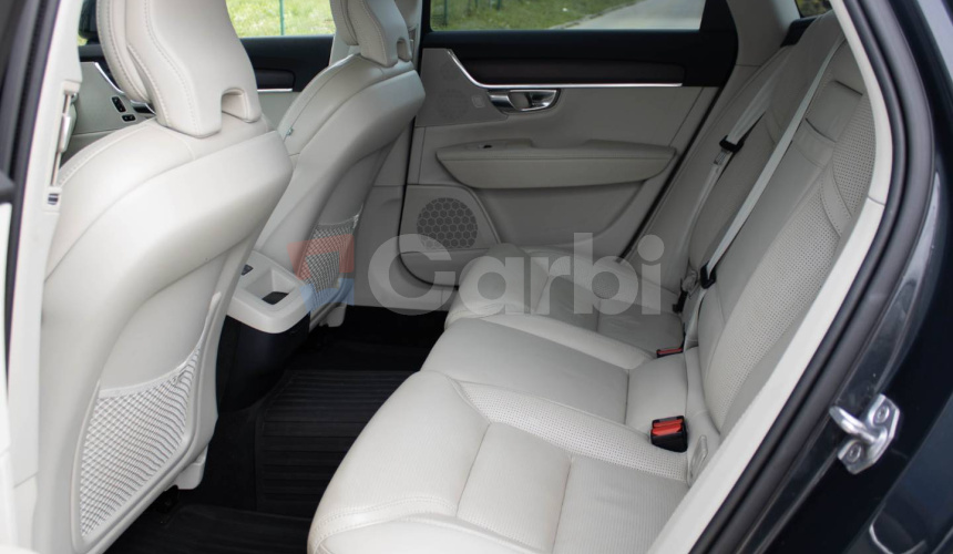 Volvo V90 CC D5 Cross Country Pro AWD A/T