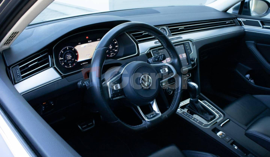 Volkswagen Passat Variant 2.0 BiTDI 240kBMT R-Line Highline 4MOTION DSG