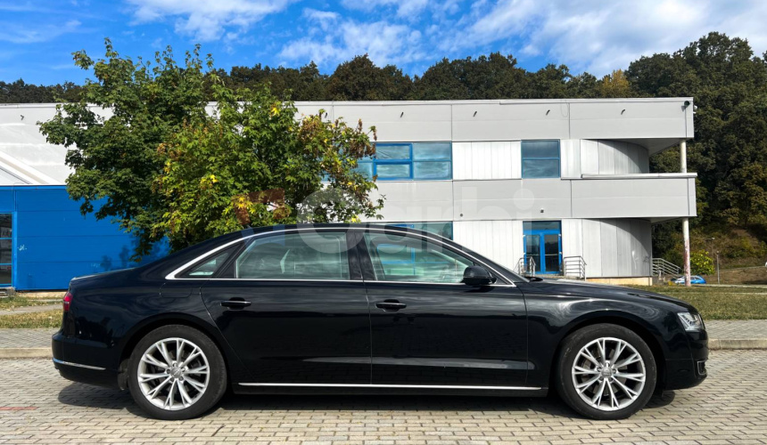 Audi A8 Long 3.0 TDI V6 clean diesel quattro tiptronic 8-st.