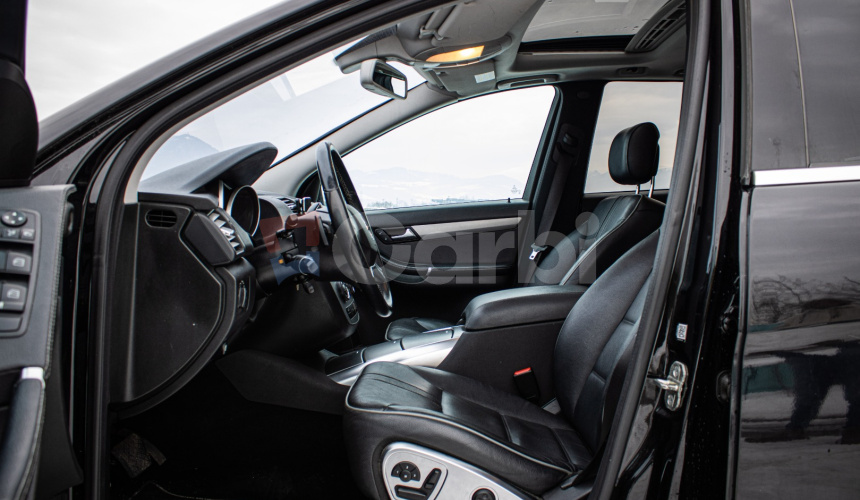 350 CDI 4Matic 7 miestne, vzduch, kamera, po rozvodoch, Strešné okno, DPH