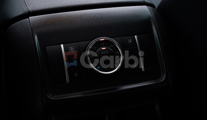 350 CDI 4Matic 7 miestne, vzduch, kamera, po rozvodoch, Strešné okno, DPH