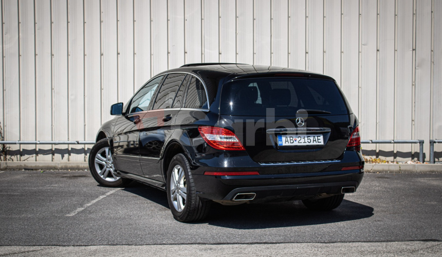 R 350 CDI 4Matic 7 miestne, vzduch, kamera, po rozvodoch, Strešné okno, DPH
