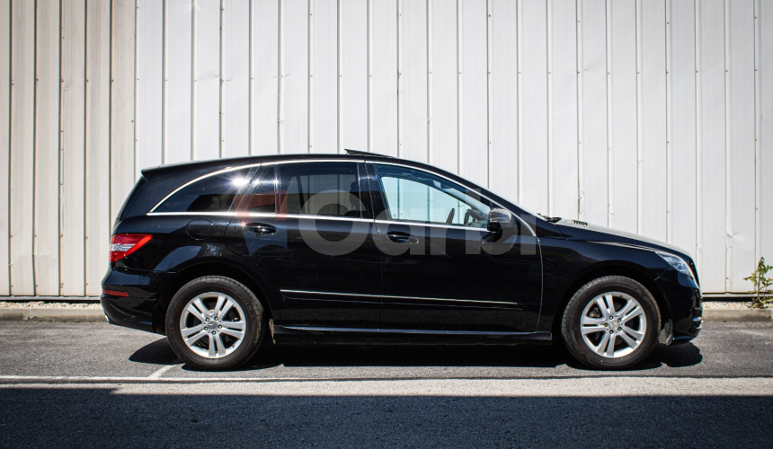 R 350 CDI 4Matic 7 miestne, vzduch, kamera, po rozvodoch, Strešné okno, DPH