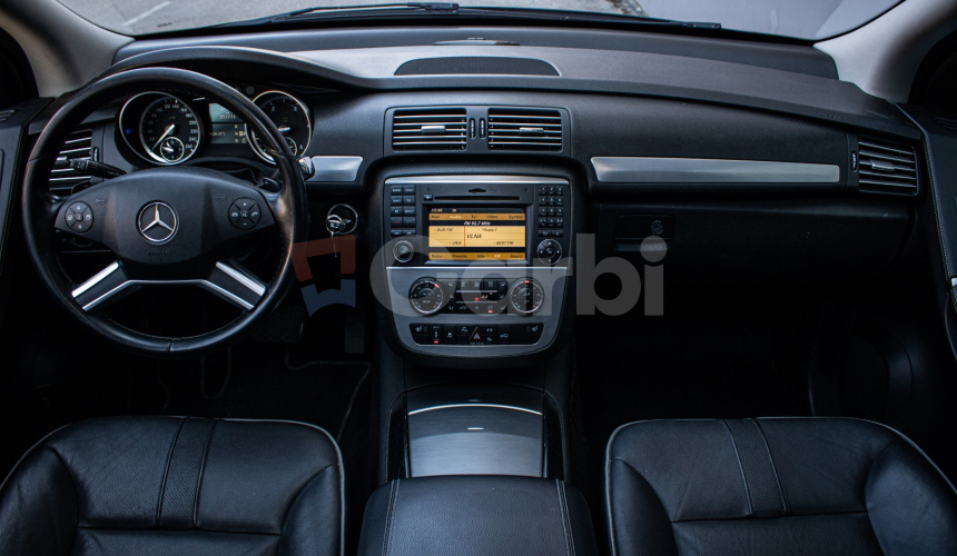 R 350 CDI 4Matic 7 miestne, vzduch, kamera, po rozvodoch, Strešné okno, DPH