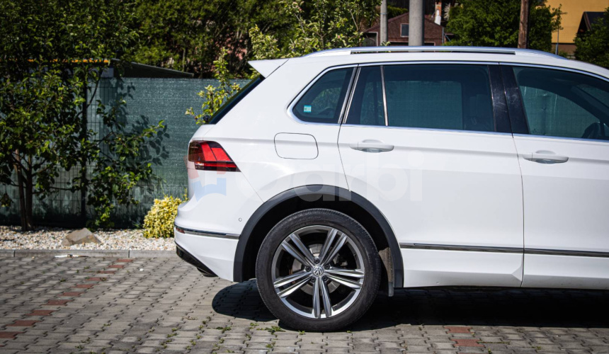 Volkswagen Tiguan 2.0 TDI 110kW R-line, Panoráma, Full Led, Virtual cockpit, ACC, Ťažné