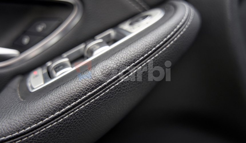 Mercedes-Benz GLC SUV 250 4Matic AT/9