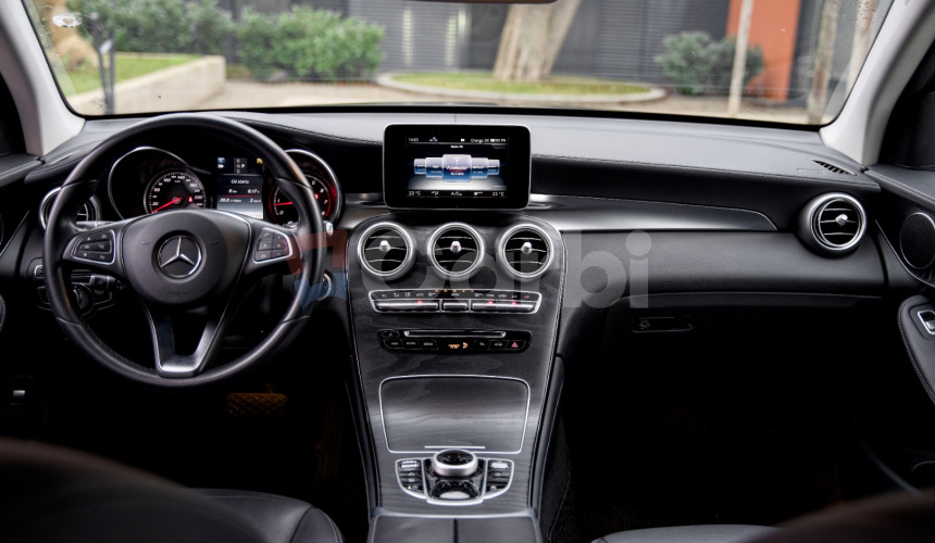 Mercedes-Benz GLC SUV 250 4Matic AT/9