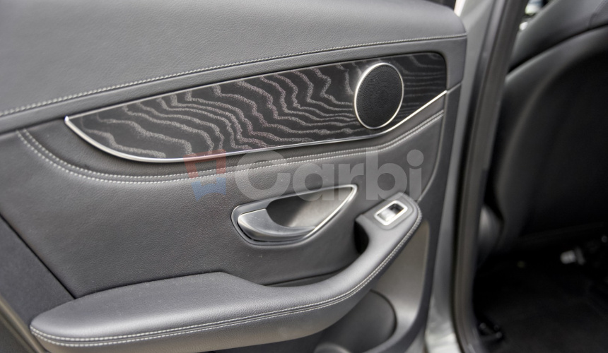 Mercedes-Benz GLC SUV 250 4Matic AT/9