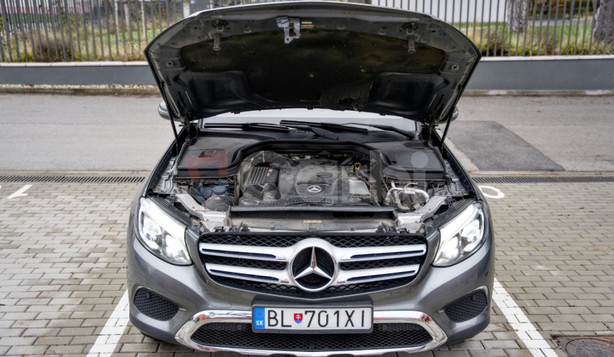 Mercedes-Benz GLC SUV 250 4Matic AT/9